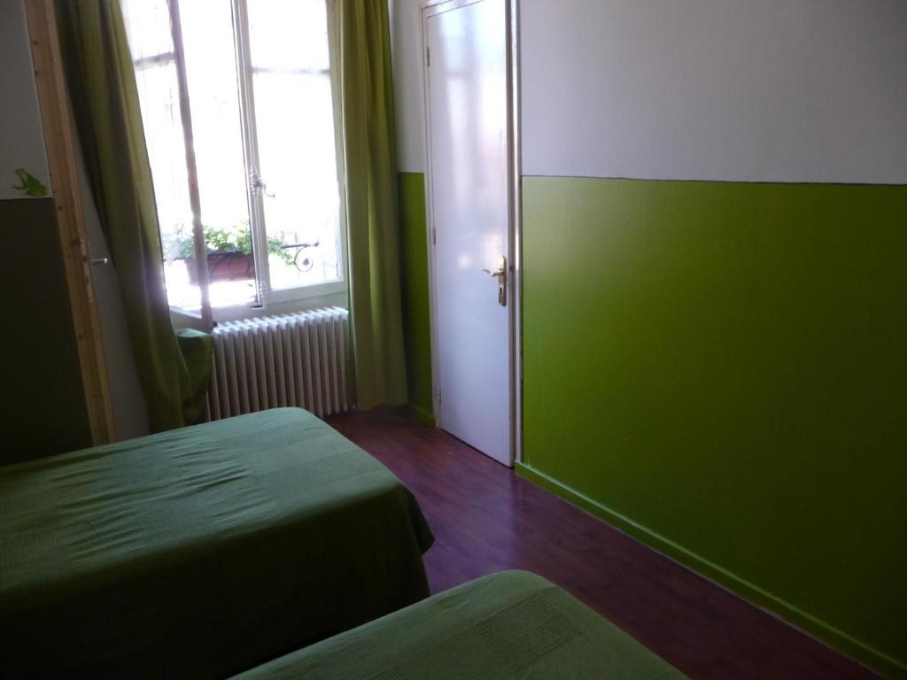 Hotel Central Annecy Phòng bức ảnh