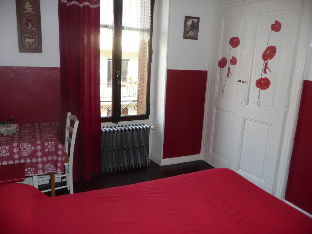 Hotel Central Annecy Phòng bức ảnh